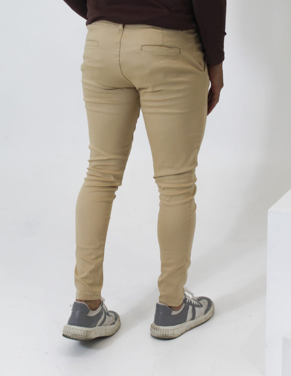 Calça Skinny Sport Fino Sarja com Elastano - Beje