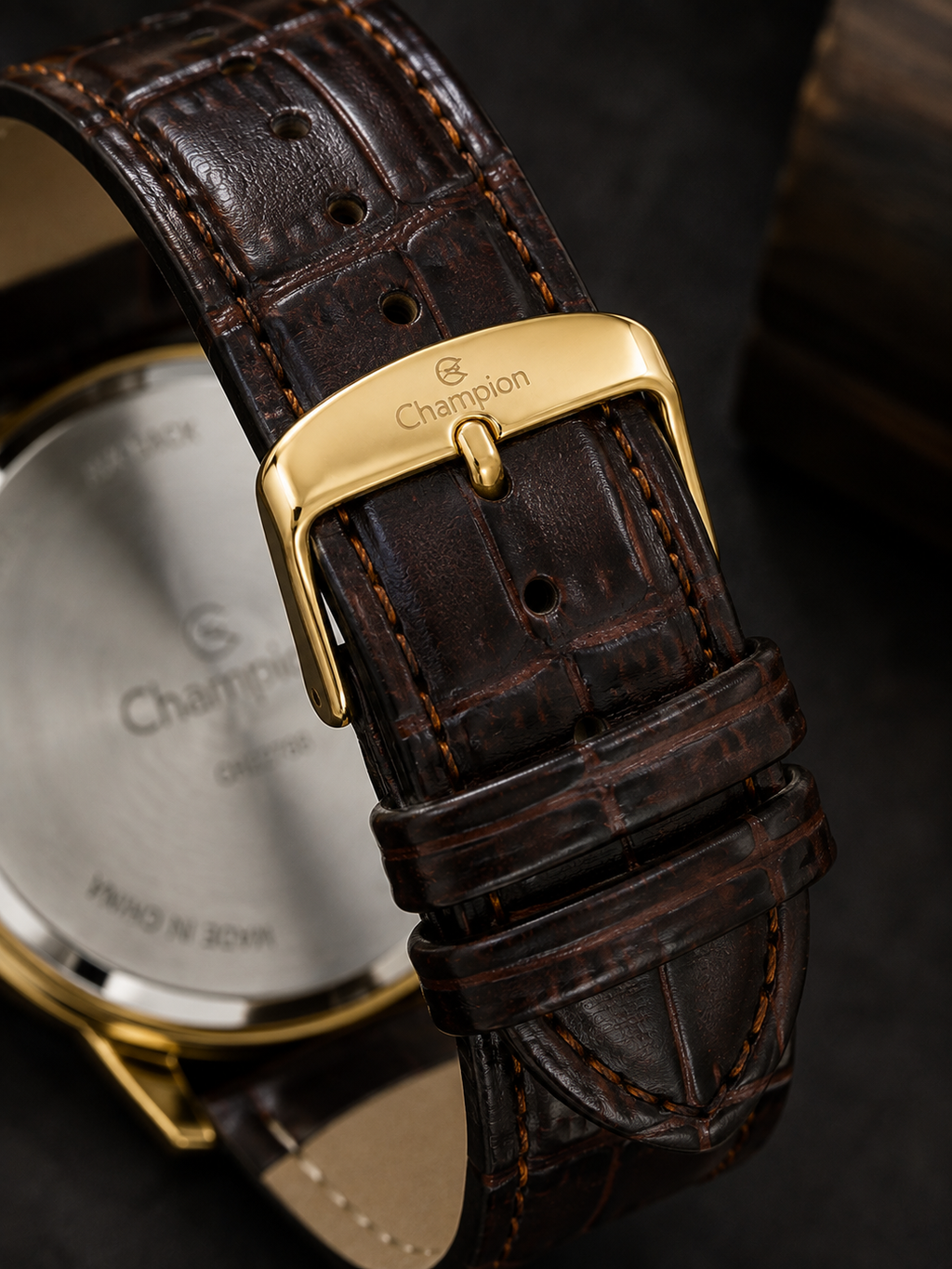 Relógio Champion com pulseira de couro genuíno