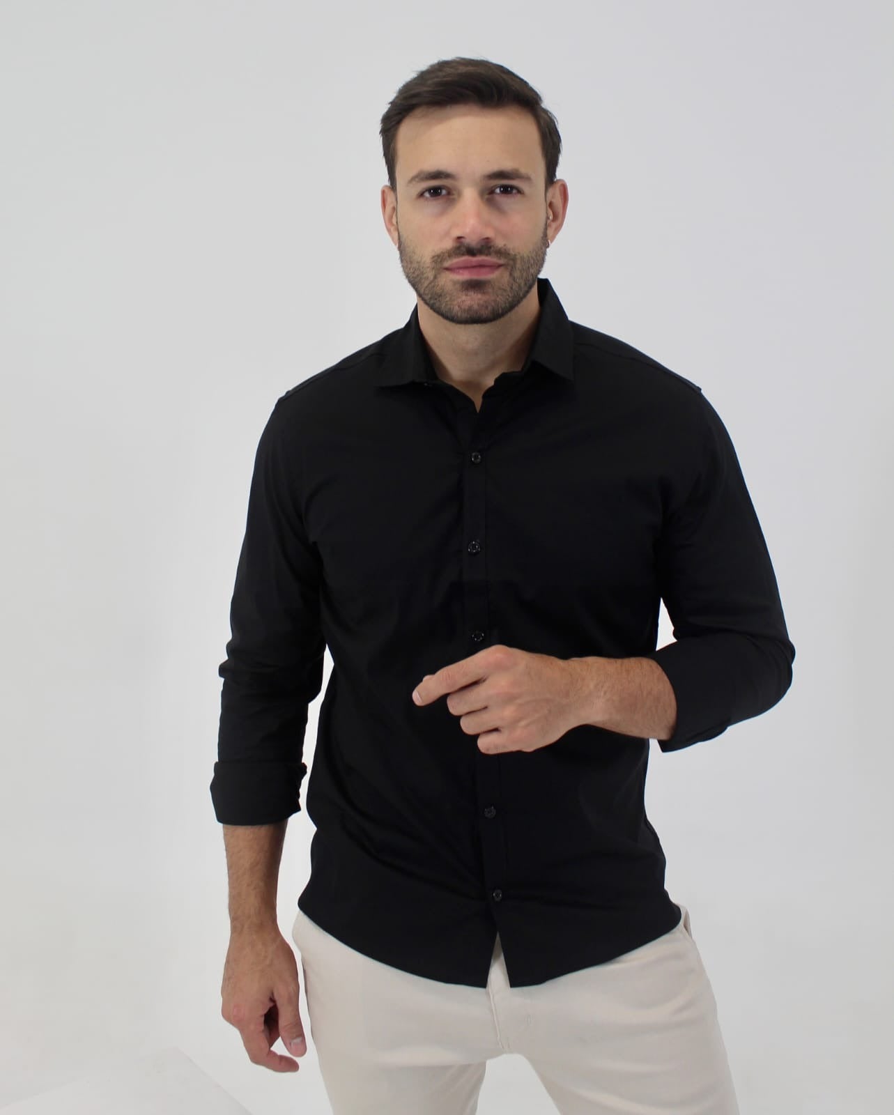 Camisa social Gola Tradicional - Preta